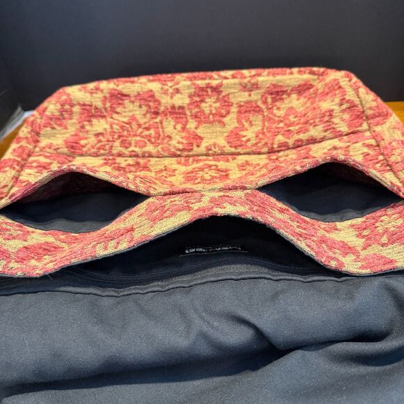 MARUCA Tapestry Crossbody Bag - Flora Red Floral Jacquard Boho Messenger - Picture 4 of 8